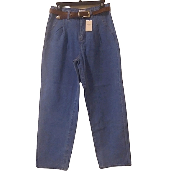 NWT! High Waist Light Wash Cropped Ankle Jeans, Size: 28 - Picture 2 of 9